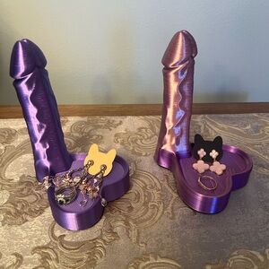 The Russian Brother 🐓 Jewelry Holders